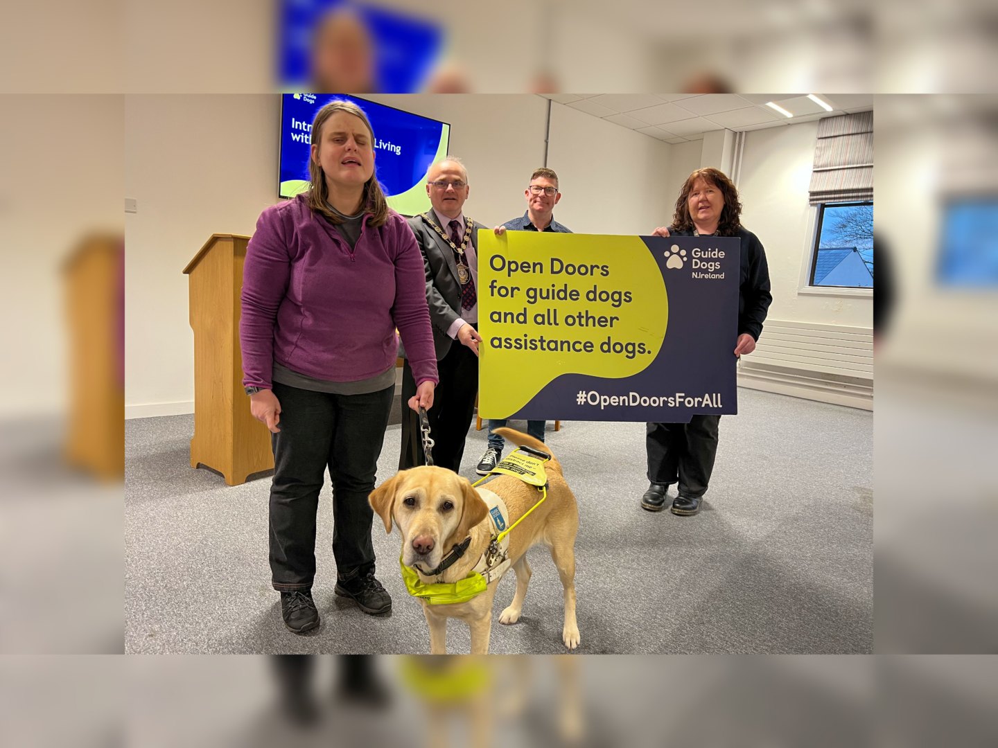 council-chair-supports-open-doors-for-guide-dog-owners-fermanagh